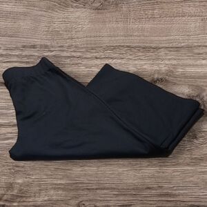 WOMEN'S KATE & MALLORY FLARE CAPRI LEGGINGS